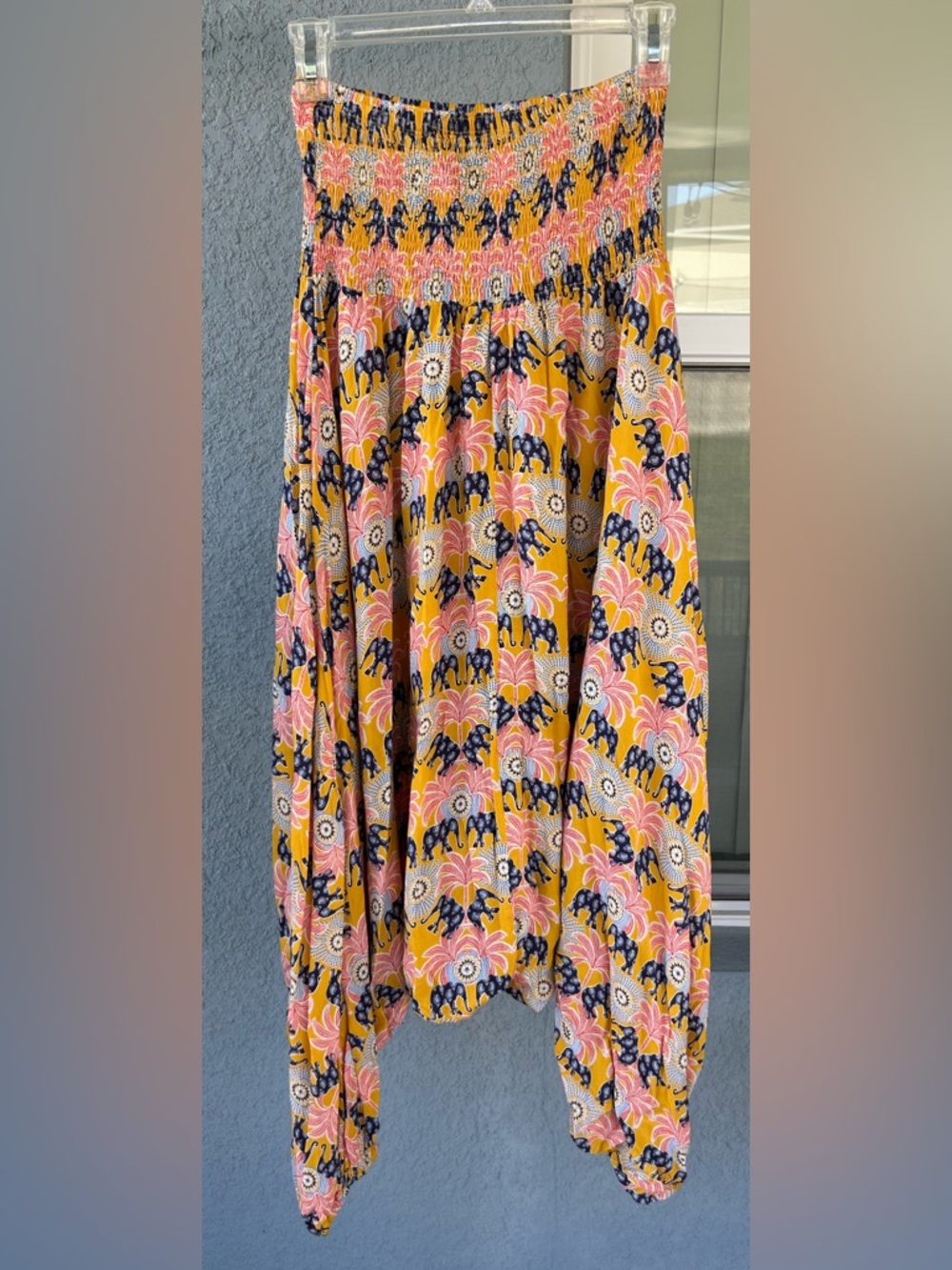 Valija Boho Elephant Print Harem Pants Smocked Waist Hippie Festival Genie Med